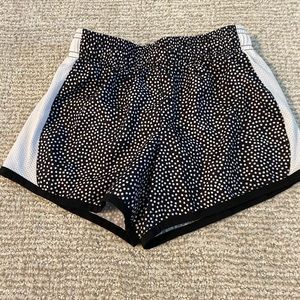 Kids Danskin Now athletic shorts size small